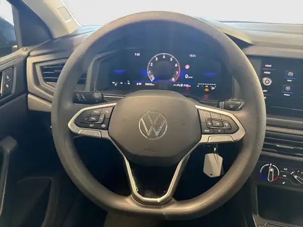 VW POLO (23/29)