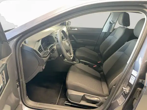 VW POLO (9/21)