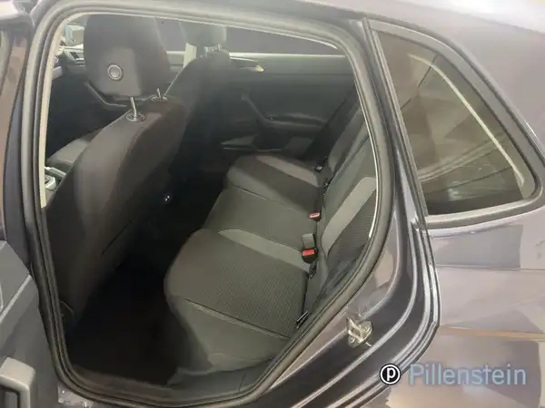 VW POLO (11/19)