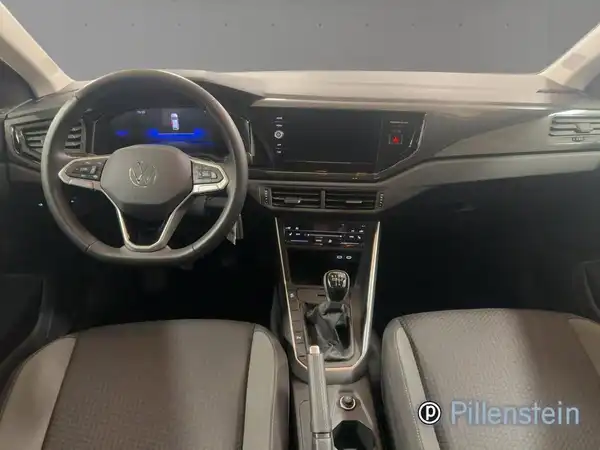 VW POLO (12/19)