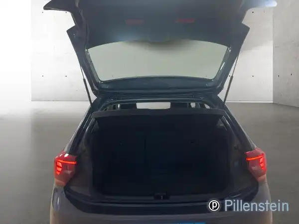 VW POLO (18/19)