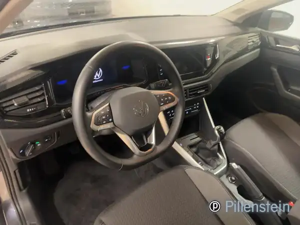 VW POLO (10/19)