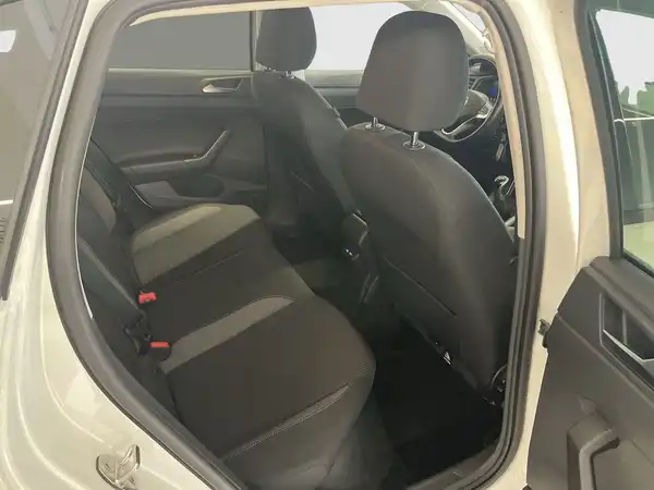 VW POLO (14/17)
