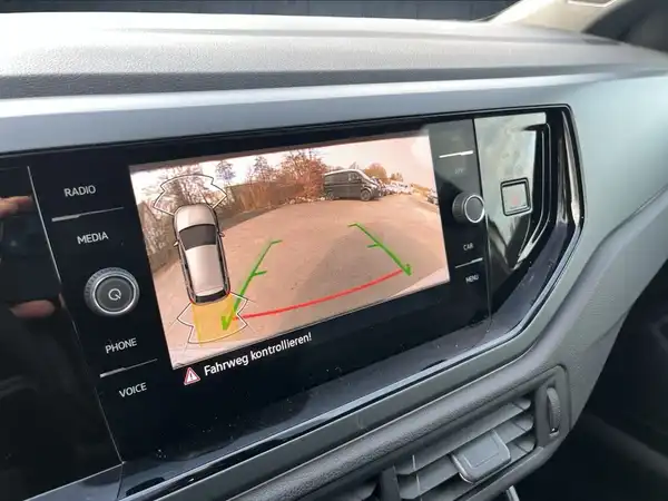 VW POLO (16/18)
