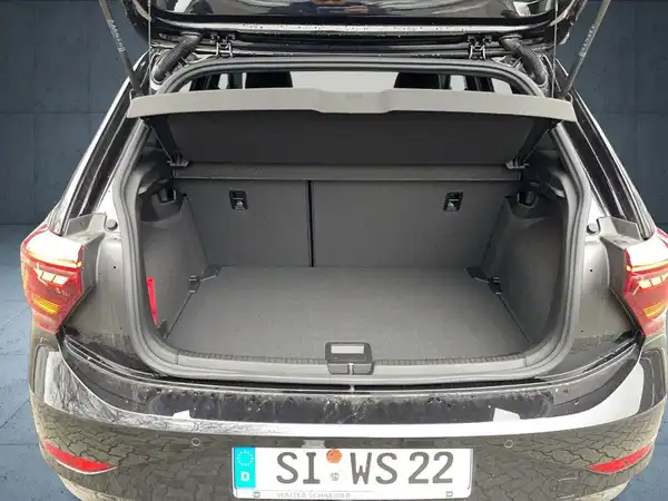 VW POLO (13/16)