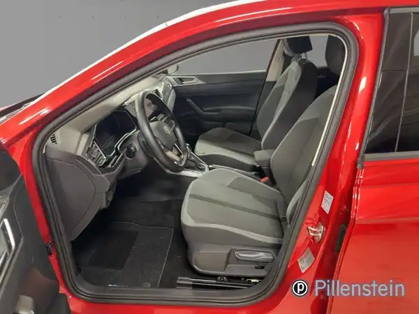 VW POLO (7/17)