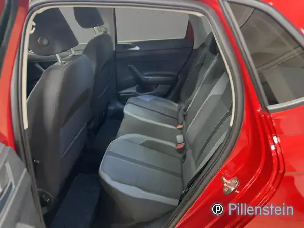 VW POLO (10/17)