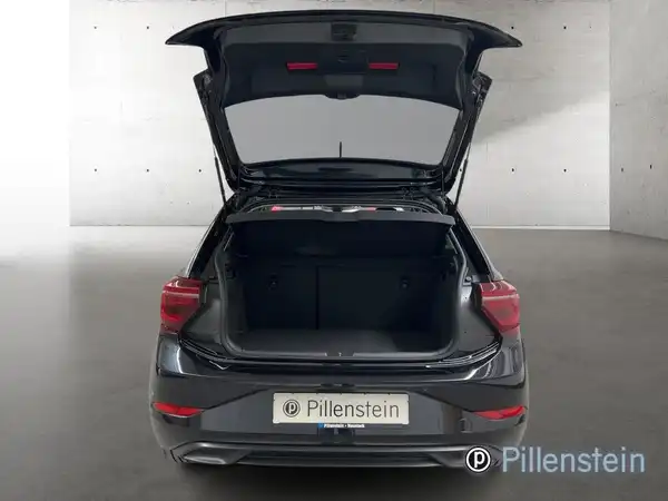 VW POLO (15/16)