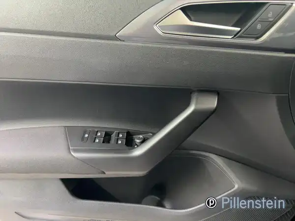 VW POLO (7/16)