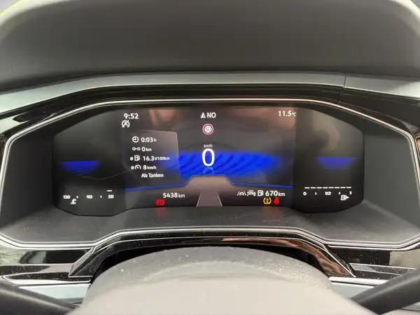 VW POLO (12/19)
