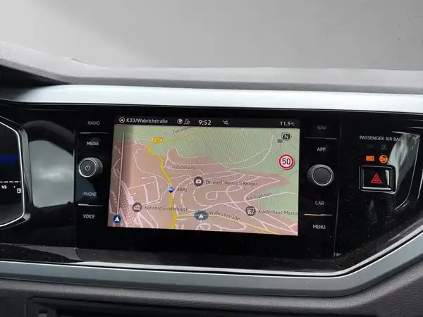 VW POLO (16/19)