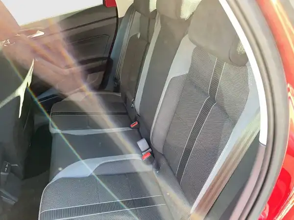 VW POLO (11/22)