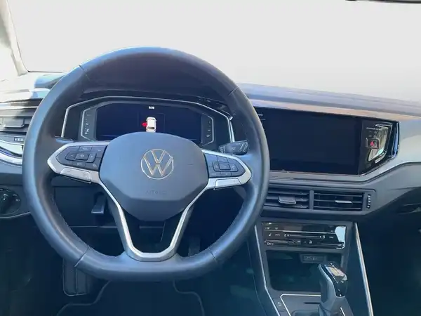 VW POLO (10/22)