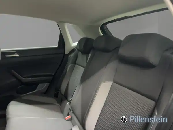 VW POLO (13/16)