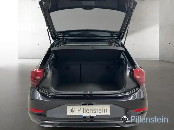 VW POLO (15/16)