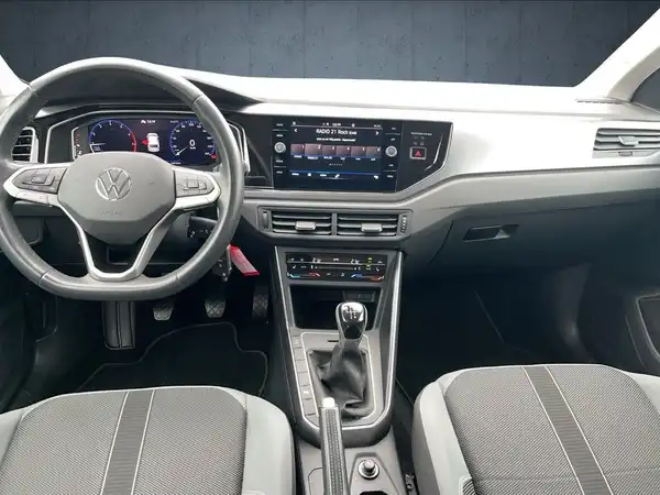 VW POLO (11/21)