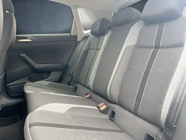 VW POLO (12/21)