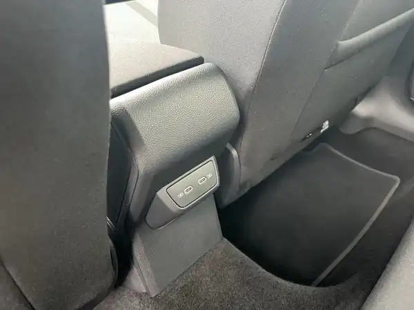 VW POLO (14/21)