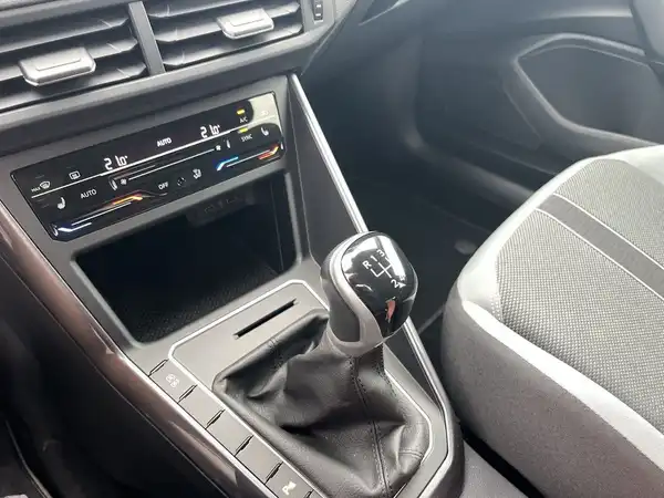 VW POLO (20/21)