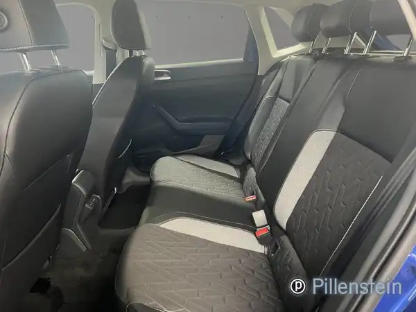 VW POLO (12/15)