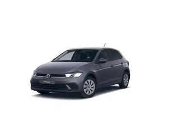 Ein Bild eines grauen VW Polo, aufgenommen von vorne.