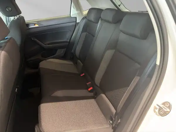 VW POLO (12/16)