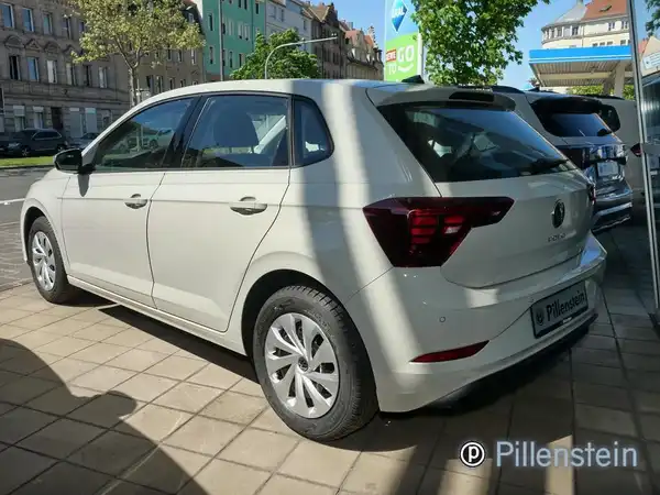 VW POLO (2/11)