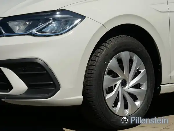 VW POLO (9/11)
