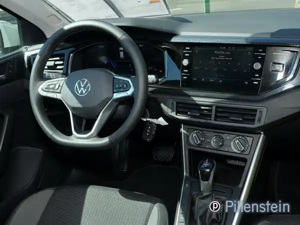 VW POLO (3/11)