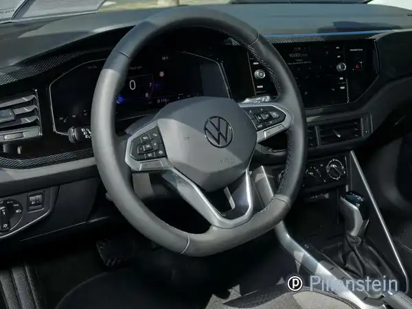 VW POLO (6/11)