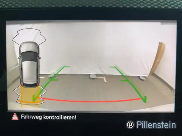 VW POLO (11/17)