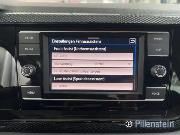 VW POLO (11/17)