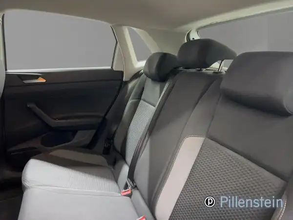 VW POLO (15/17)
