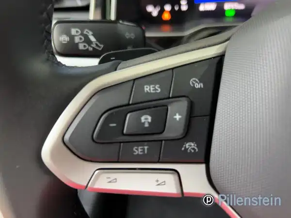 VW POLO (12/16)