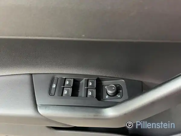 VW POLO (13/16)