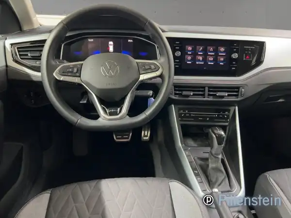 VW POLO (7/16)