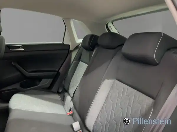 VW POLO (14/15)