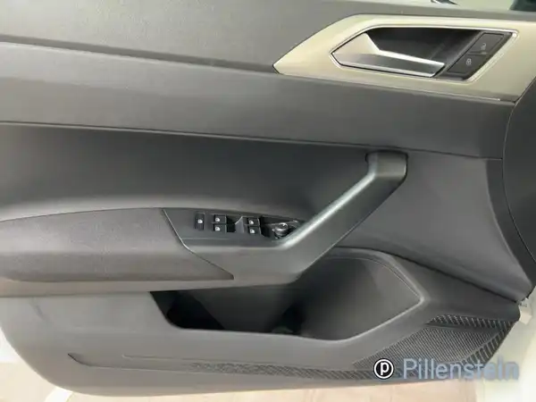 VW POLO (8/15)