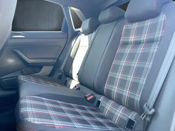 VW POLO GTI (12/19)