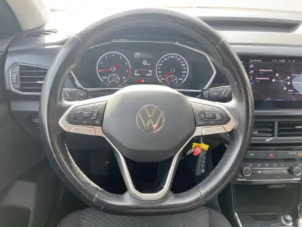 VW T-CROSS (12/15)