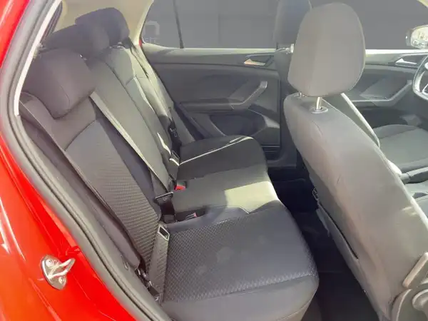 VW T-CROSS (10/15)