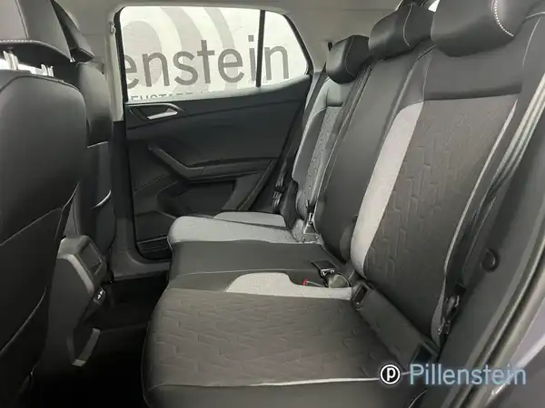 VW T-CROSS (9/15)