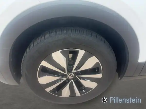 VW T-CROSS (8/9)