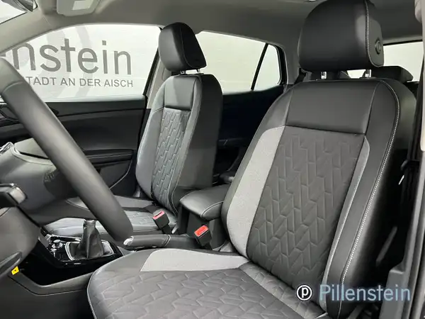 VW T-CROSS (3/11)