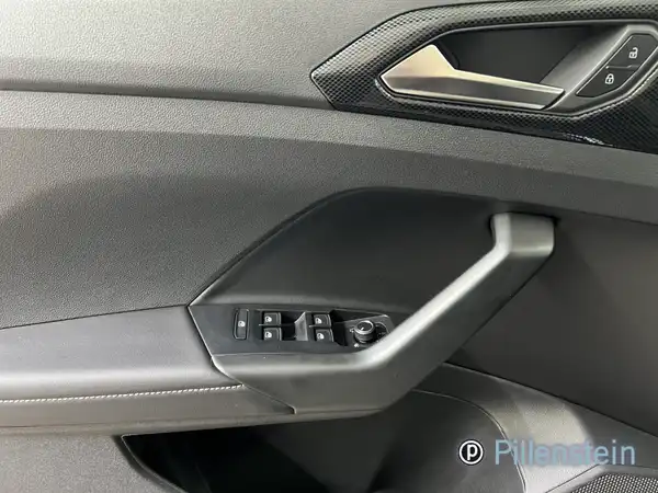VW T-CROSS (4/11)