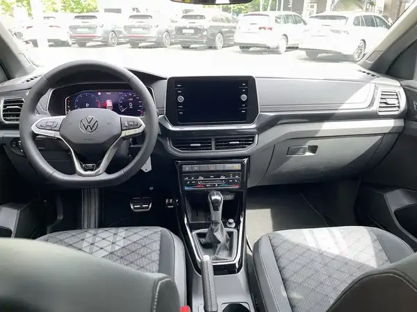 VW T-CROSS (11/16)