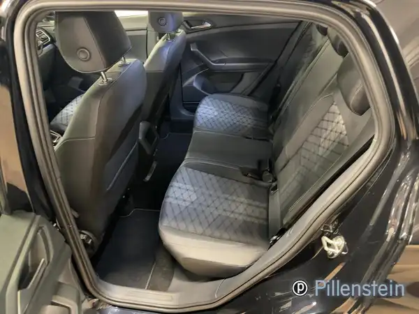 VW T-CROSS (12/19)
