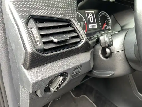 VW T-CROSS (15/21)