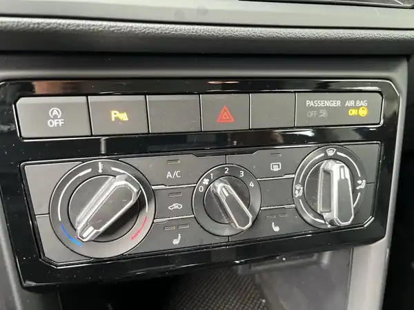 VW T-CROSS (19/21)