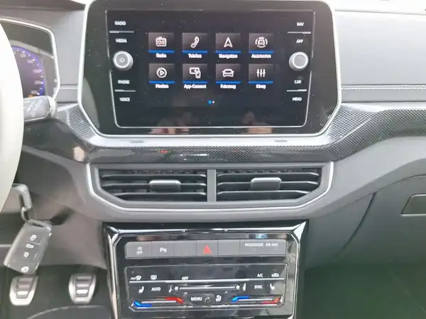 VW T-CROSS (17/20)